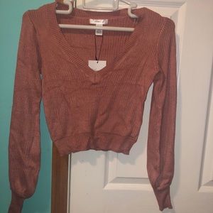 NWT 💕3/$25 Revamped Cropped Sweater